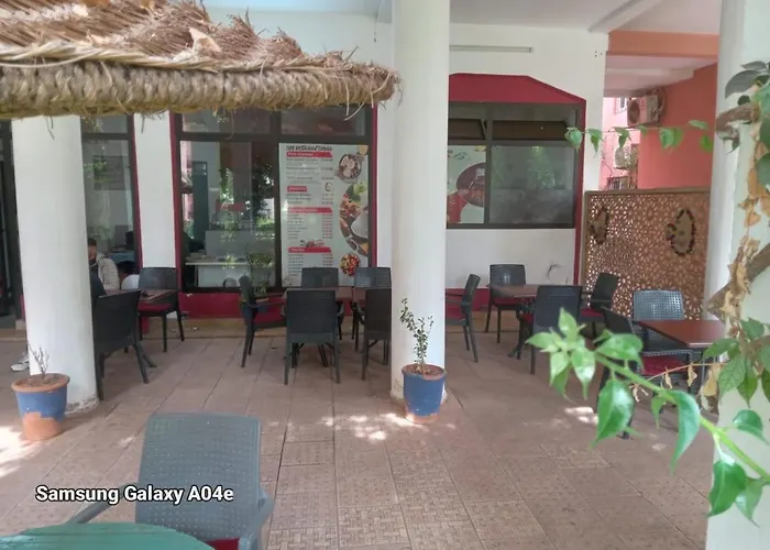 4 Bedroom House With Swimming Pool